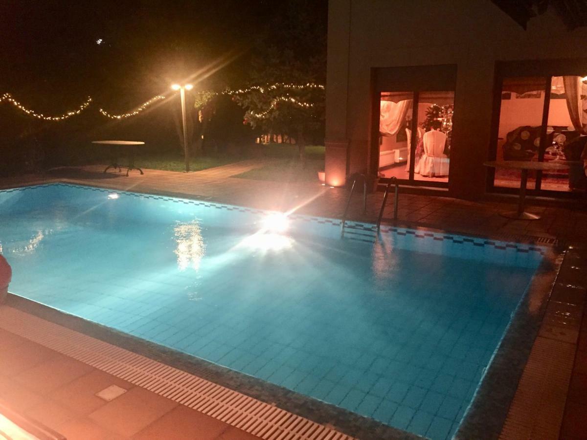 4-Seasons Pool Villa Near Meteora Tríkala Екстериор снимка