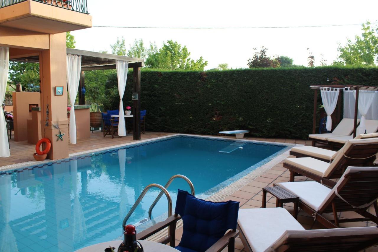 4-Seasons Pool Villa Near Meteora Tríkala Екстериор снимка